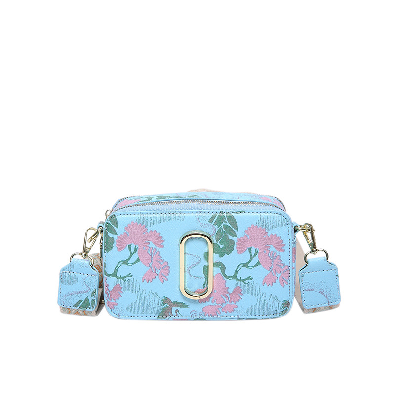 Túi đeo chéo nữ phong cách dễ thương – BEE GEE DCNU1091