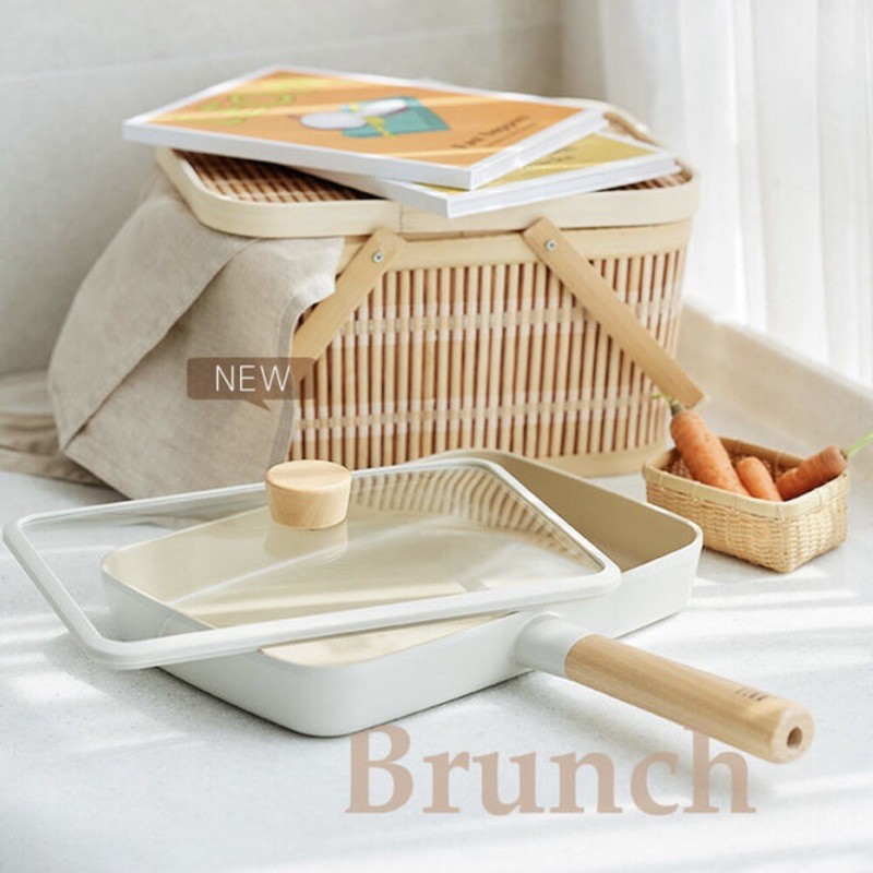 Chảo chiên chữ nhật Neoflam Fika 29cm, thành cao 5,5cm, cán gỗ 17cm, nắp kính. Hàng có sẵn giao ngay