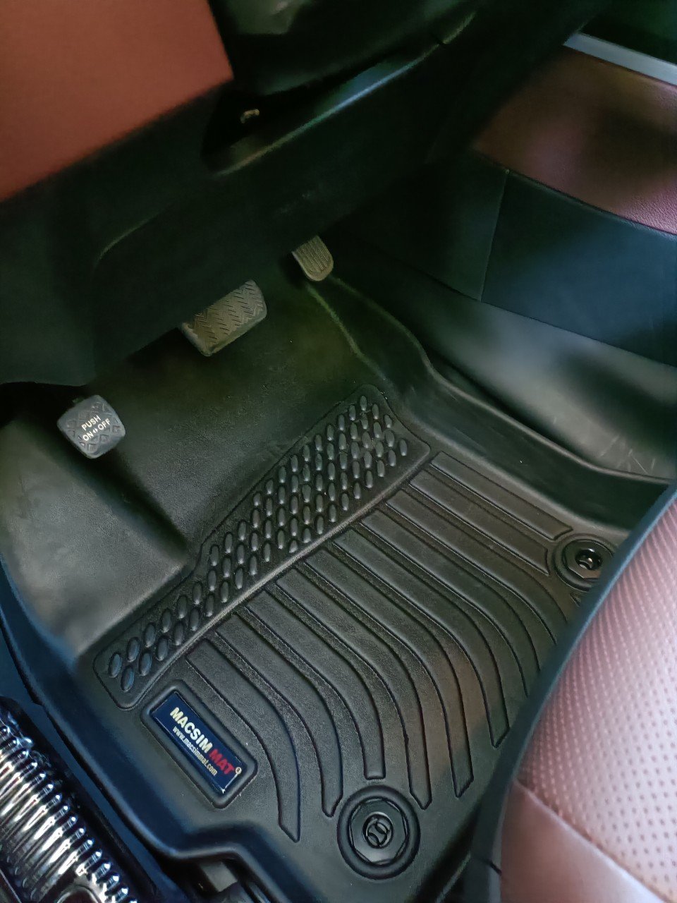 Hàng loại 2 Thảm lót sàn xe ô tô Toyota Cross 2020 - tới nay  chất liệu TPE thương hiệu Macsim màu đen
