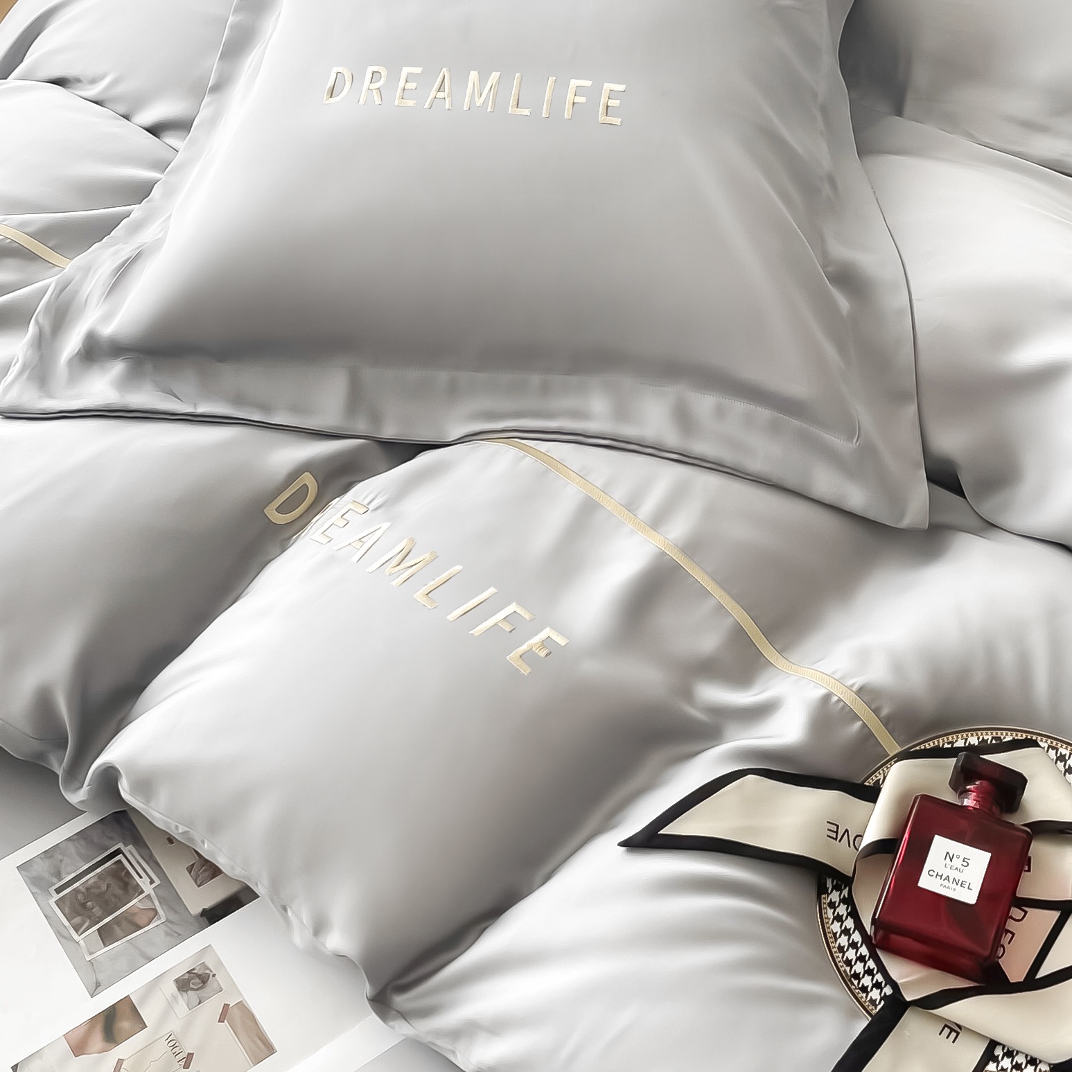 Bộ Chăn Ga Drap Giường Tencel 60s Bộ Chăn Ga Gối Đệm 5 Món Chăn Chần Bông Lụa Nhà Hin Home Bedding