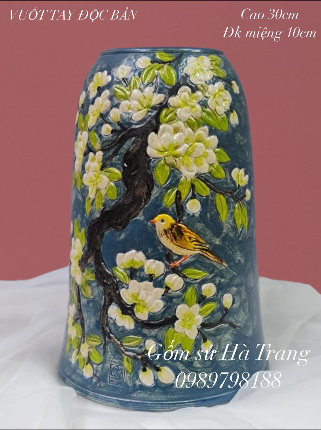 Lọ gốm sứ Bát Tràng cao cấp vuốt tay độc bản khắc thủ công hoạ tiết chim hoa phú quý cao 30cm miệng 10cm