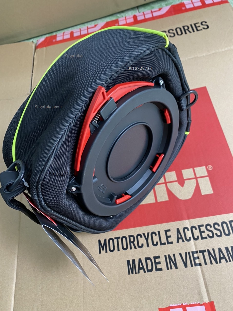 Túi bình xăng givi EA144, túi Tanklock gắn bình xăng motor EA144