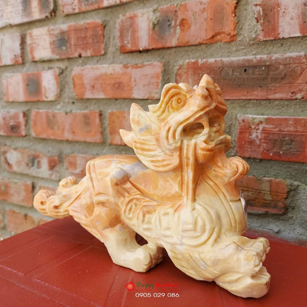 Tượng tỳ hưu phong thủy đá Cà rốt 24cm đá Non Nước