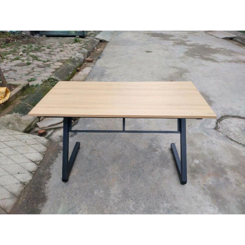 Combo bàn làm việc bàn học chân Z +ghế xoay tựa đầu