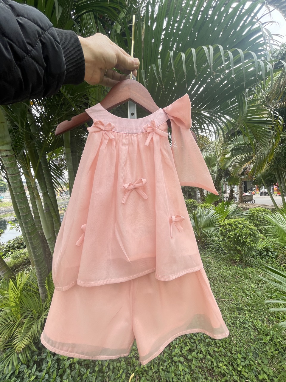 Bộ ba lỗ bé gái điệu đà 1-8 tuổi đính nơ vải tơ cao cấp nhẹ thoáng mát kiểu dáng thời trang