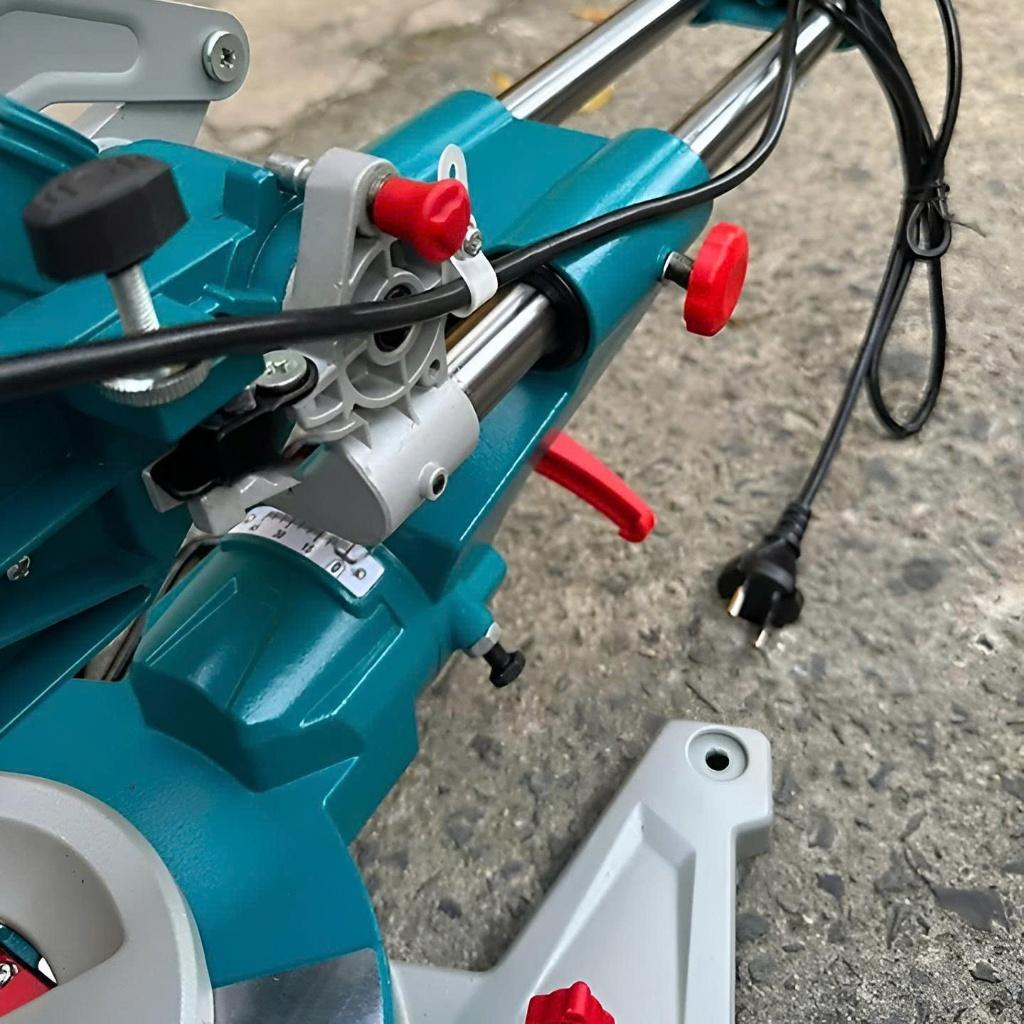 MÁY CẮT NHÔM 1800W TOTAL TS421825517 - HÀNG CHÍNH HÃNG