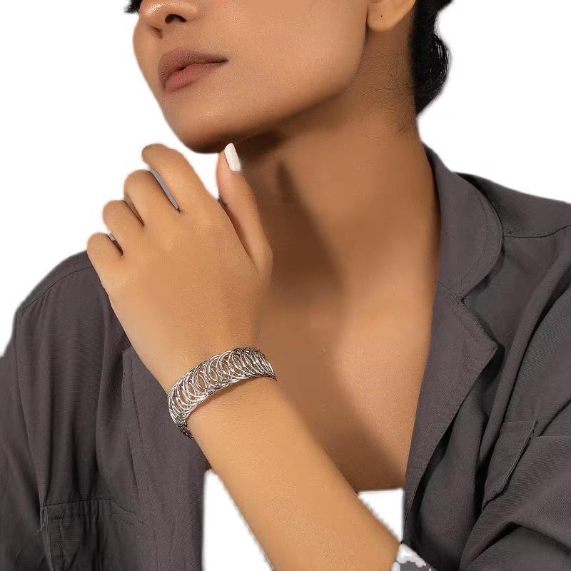 Vòng đeo tay hình xương cá - Arora boutique