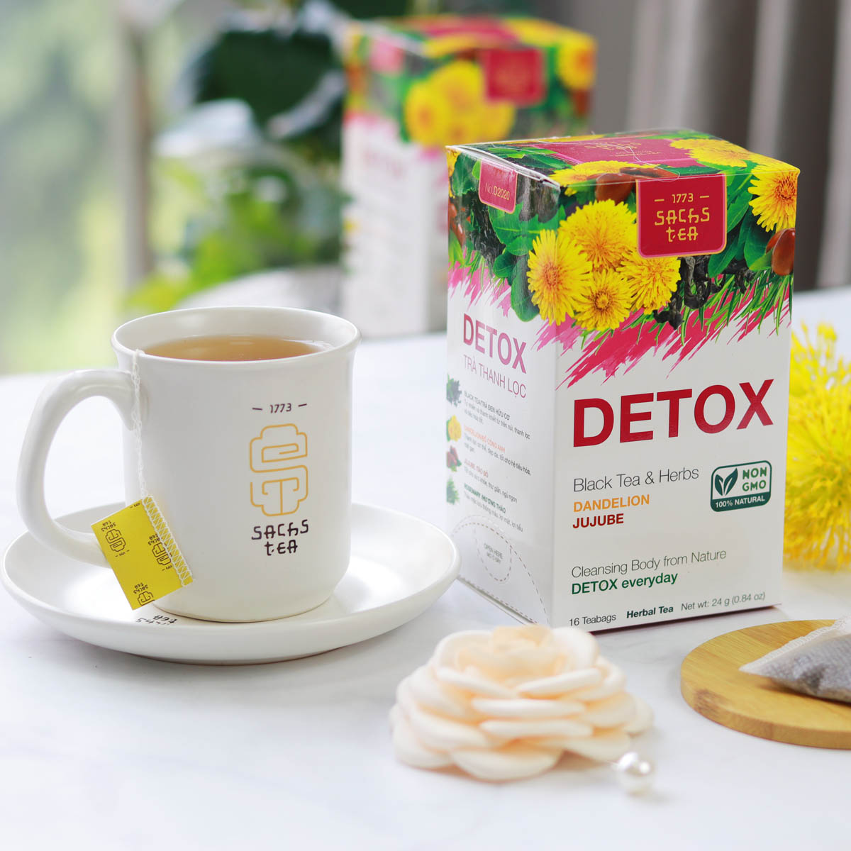 Trà Detox thanh lọc | Gồm thảo dược quý Hồng trà, Táo đỏ, Bồ công anh, Ngưu bàng, Thảo quả, Kim Ngân hoa | Hộp 16 túi lọc lớn chất liệu nhập khẩu Nhật Bản