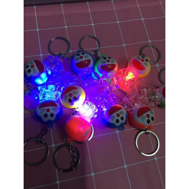 Bán Móc Chìa Khoá Doremon  phát sáng Có Đèn cực yêu Siêu rẻ