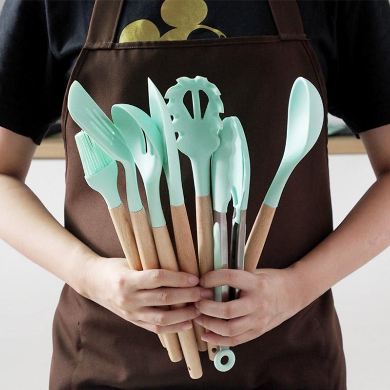 Ốp Đồ Dùng Nhà Bếp Bộ Không Dính Tay Cầm Gỗ Muỗng Thìa Đũa Máy Đánh Trứng Đặc Biệt Chịu Nhiệt Thiết Kế Nhà Bếp tiện Ích