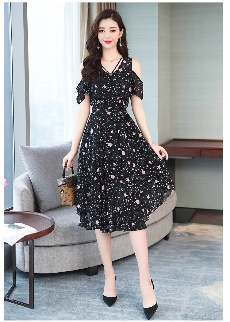 Đầm xòa ngôi sao bi trẻ vai - GD7018A
