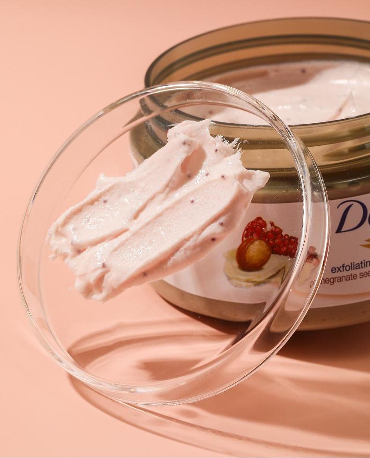 Tẩy Da Chết Dove Exfoliating Body Polish 225ml, Tẩy Tế Bào Chết, Làm Sáng Và Tái Tạo Da Mới, Nhập Đức