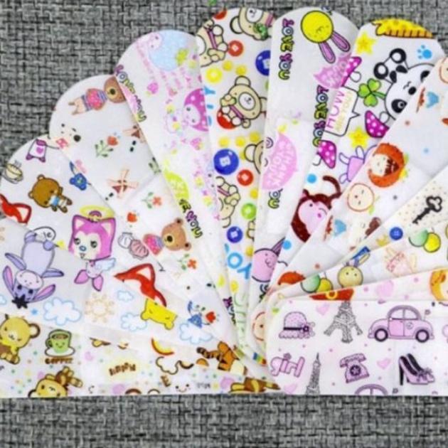 Hộp 100 chiếc băng ugo dán vết thương hình ngộ nghĩnh cho bé yêu