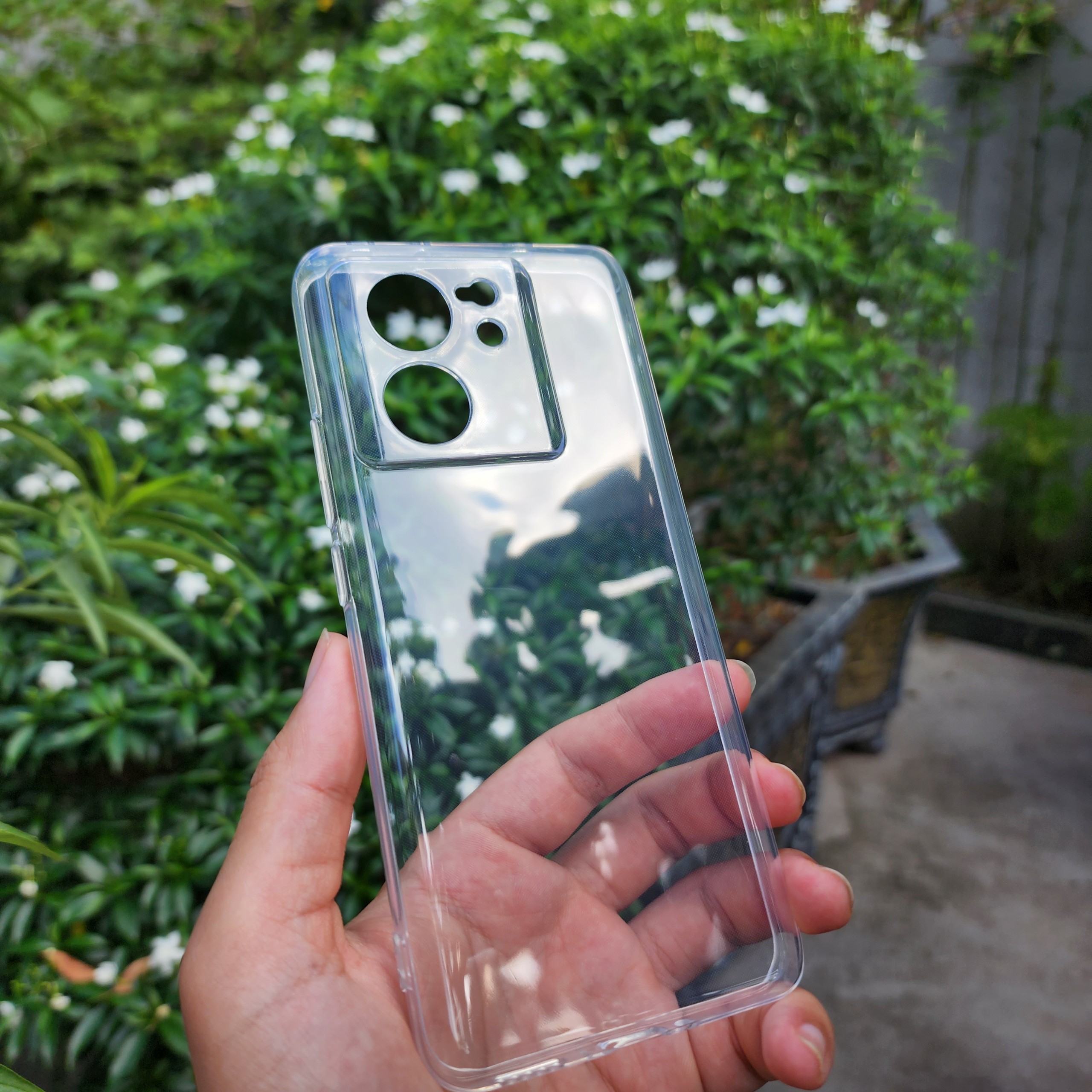 Ốp Lưng Dẻo cho Xiaomi 13T/ 13T Pro Trong Suốt Ôm Khít Máy, Có Gờ Bảo Vệ Camera.