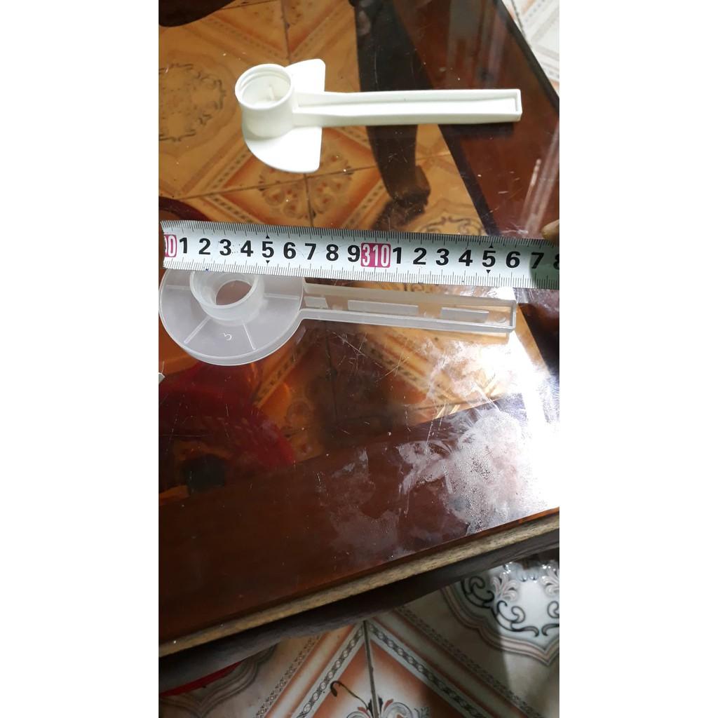Máng mỏ vịt cho ong uống nước