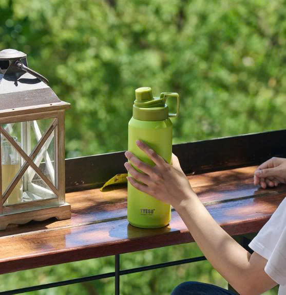 Bình nước giữ nhiệt TYESO 01010 900ML inox 304 cách nhiệt chân không giữ lạnh và nóng