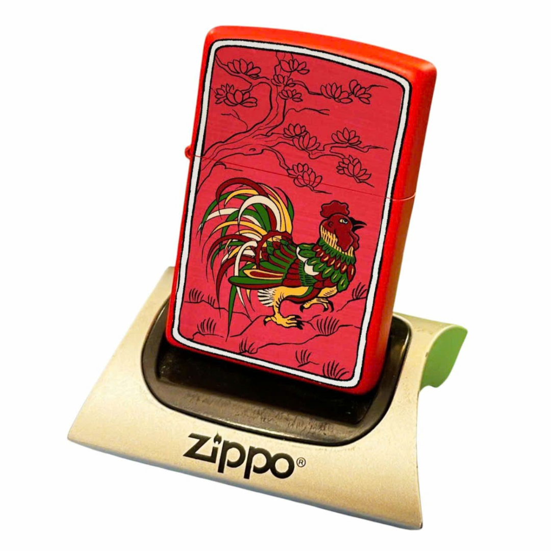 Bật lửa Zippo Year of the Rooster - Phiên Bản 12 Con Giáp (Tuổi Dậu) Thiết Kế Việt Nam, Sơn Tĩnh Điện Đỏ May Mắn Chính Hãng