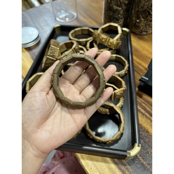 Vòng trầm hương tự nhiên điêu khắc chữ Phúc Lộc Thọ