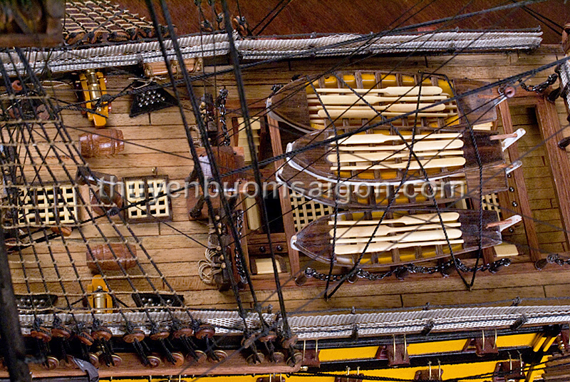 Thuyền buồm phong thủy HMS Victory dài 120cm