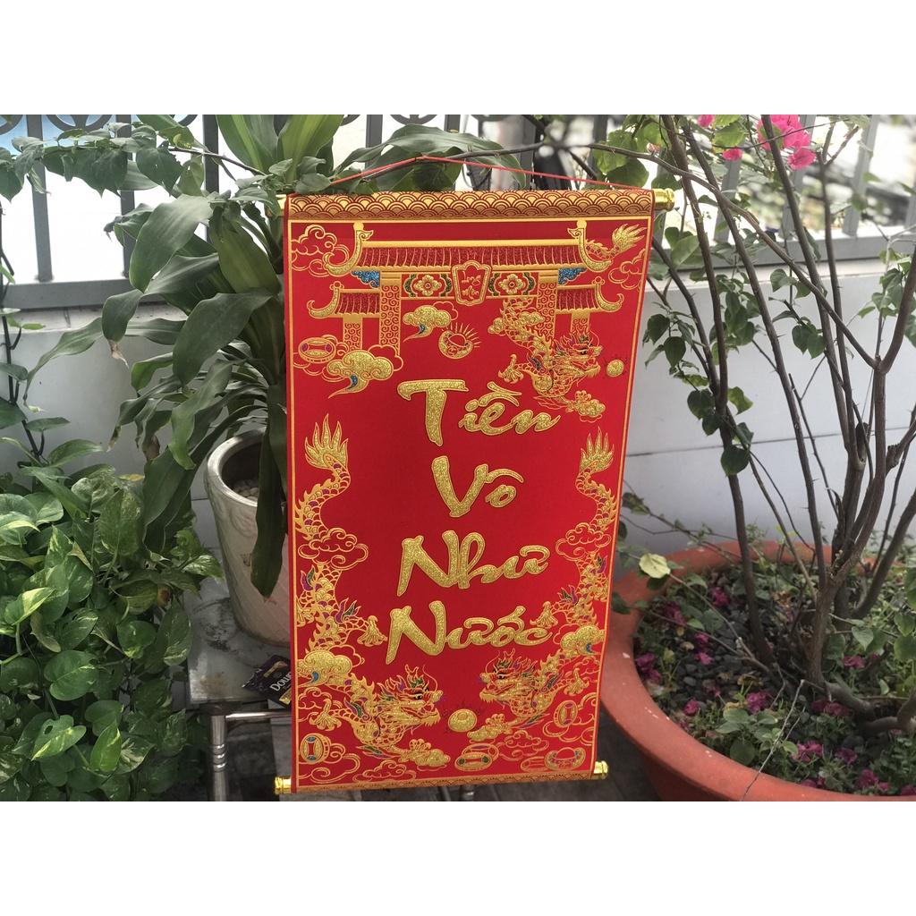 Liễn trang trí tết in chữ Việt Nam làm từ vải nhung