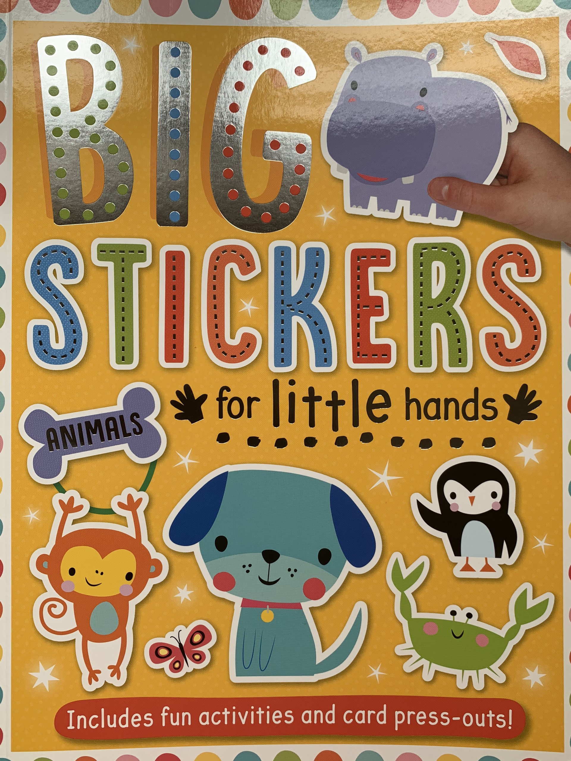 Sách tương tác sticker – Các bạn động vật - Animals (Sticker activity book)