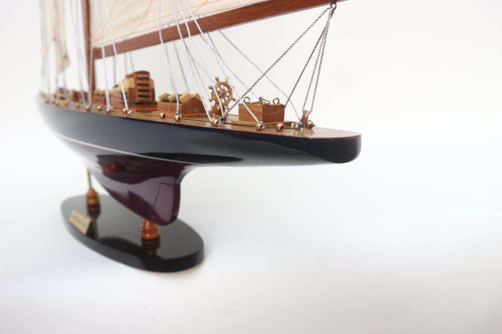 Mô hình du thuyền đua ENDEAVOUR  - 60cm