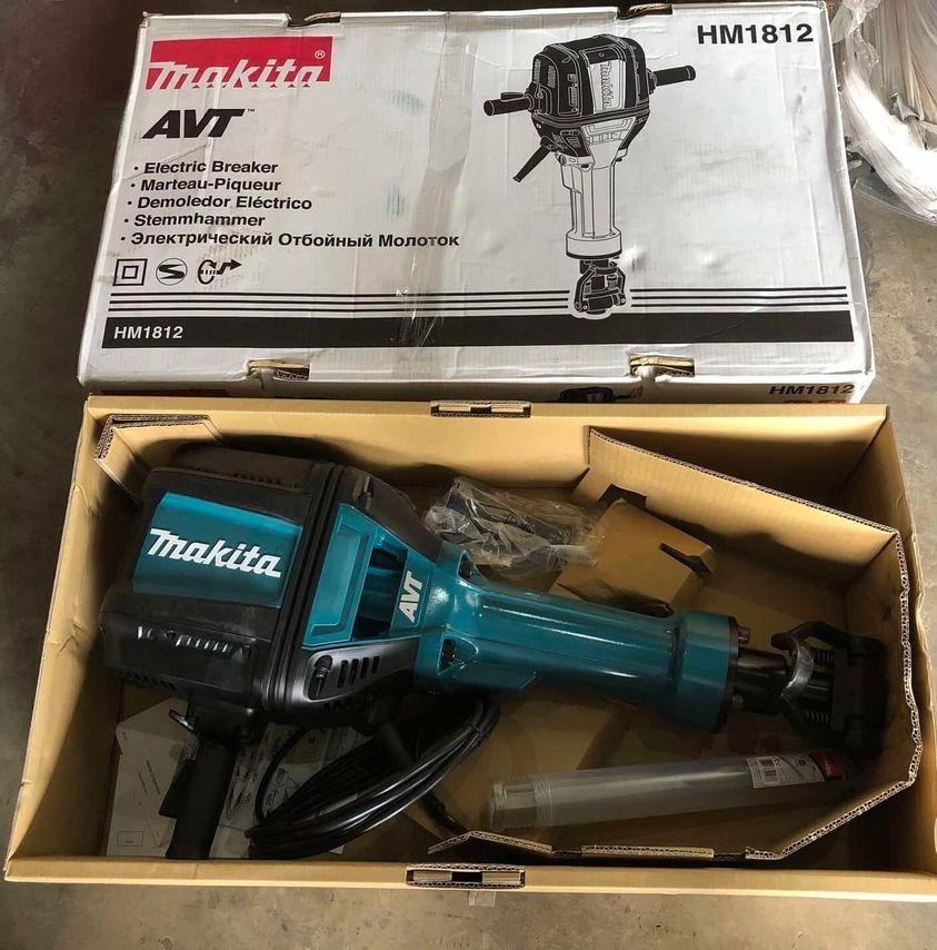 MÁY ĐỤC BÊ TÔNG CHUÔI LỤC GIÁC 28.6MM 2000W MAKITA HM1812 - HÀNG CHÍNH HÃNG