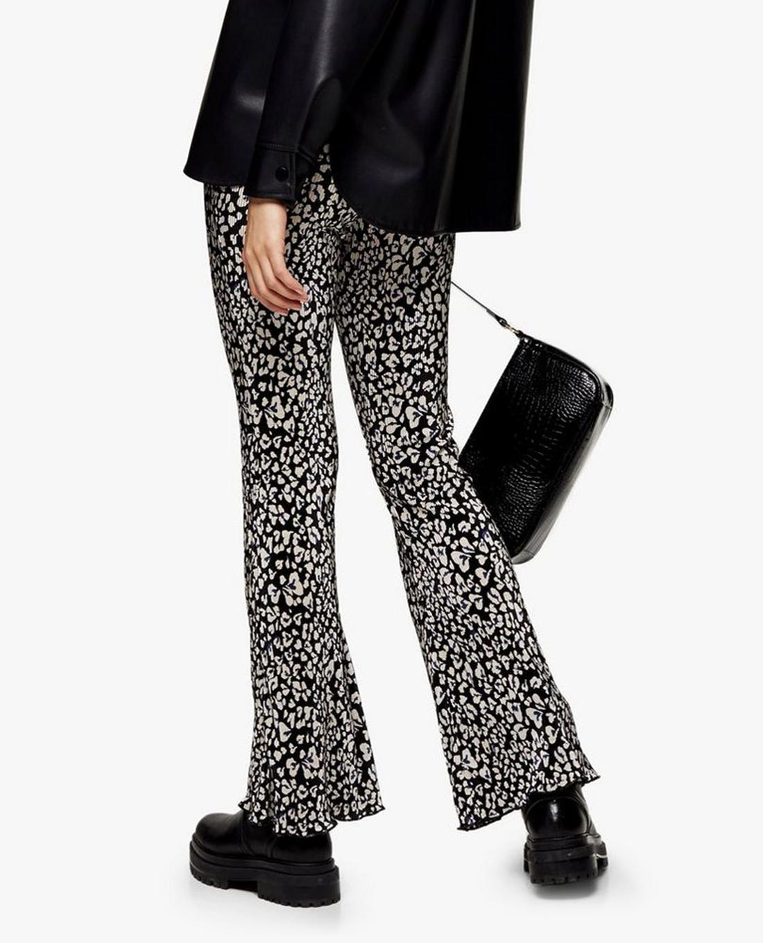 TOPSHOP - Quần kiểu nữ ống loe Smudge Animal Print Plisse 16F12SMUL