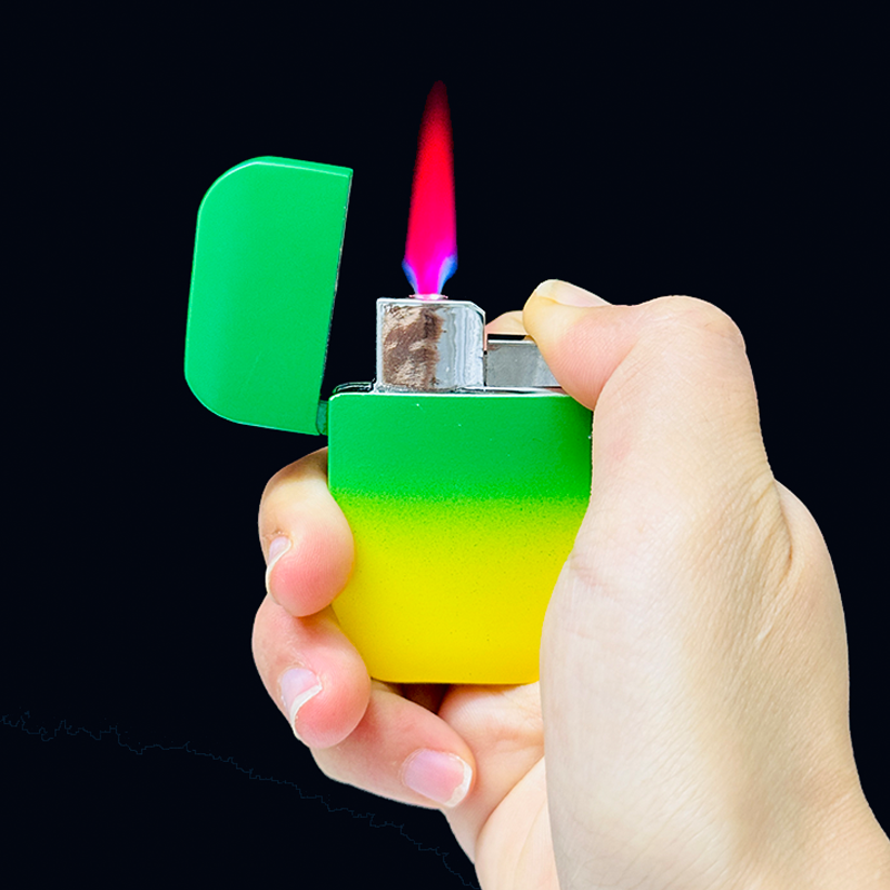 Bật Lửa Khè Siêu Mỏng Màu Cầu Vòng - Xài Gas (giao màu ngẫu nhiên)