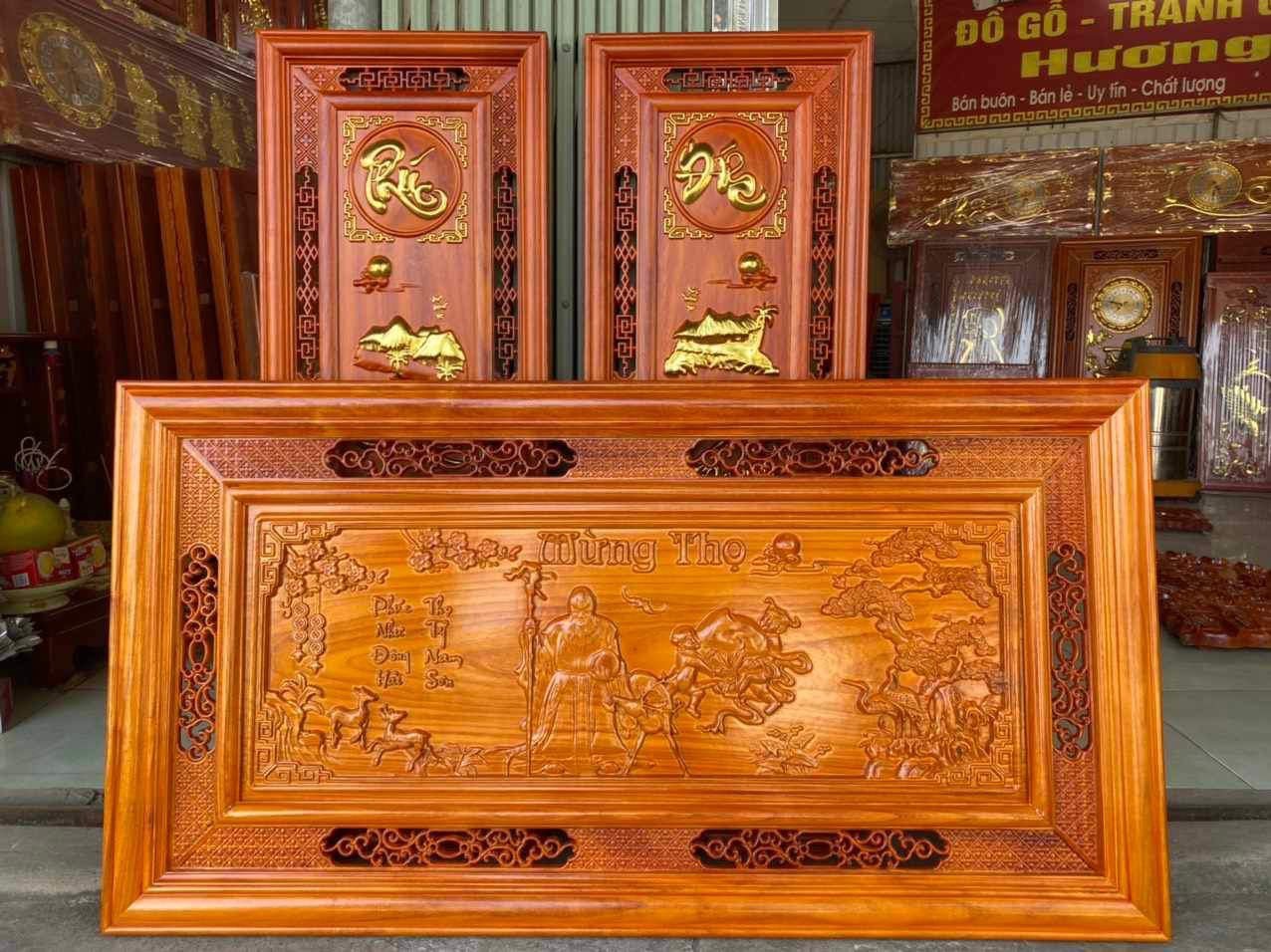 Tranh treo tường mừng thọ bằng gỗ hương đỏ kt 67×127×4cm