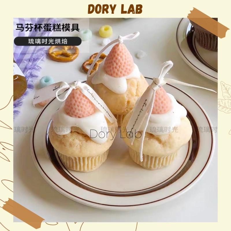 Nến Thơm Decor Bánh Muffin Dâu Tây Handmade Tinh Dầu Thiên Nhiên, Phụ Kiện Chụp Ảnh - Dory Lab