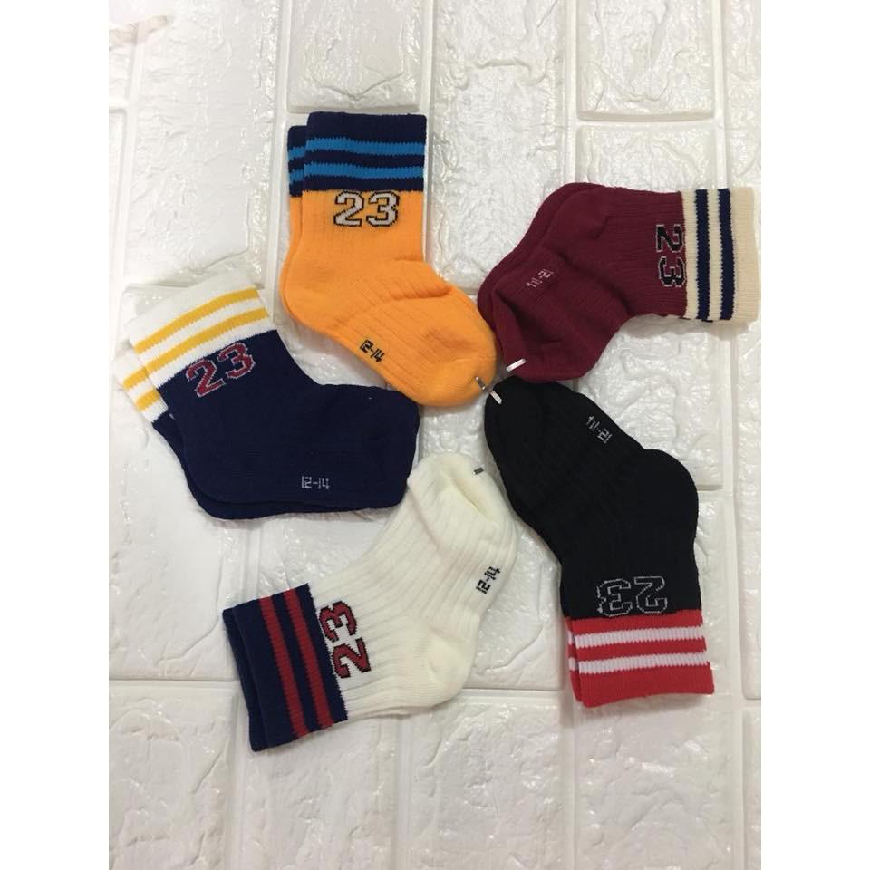 Set tất cao cổ cho bé