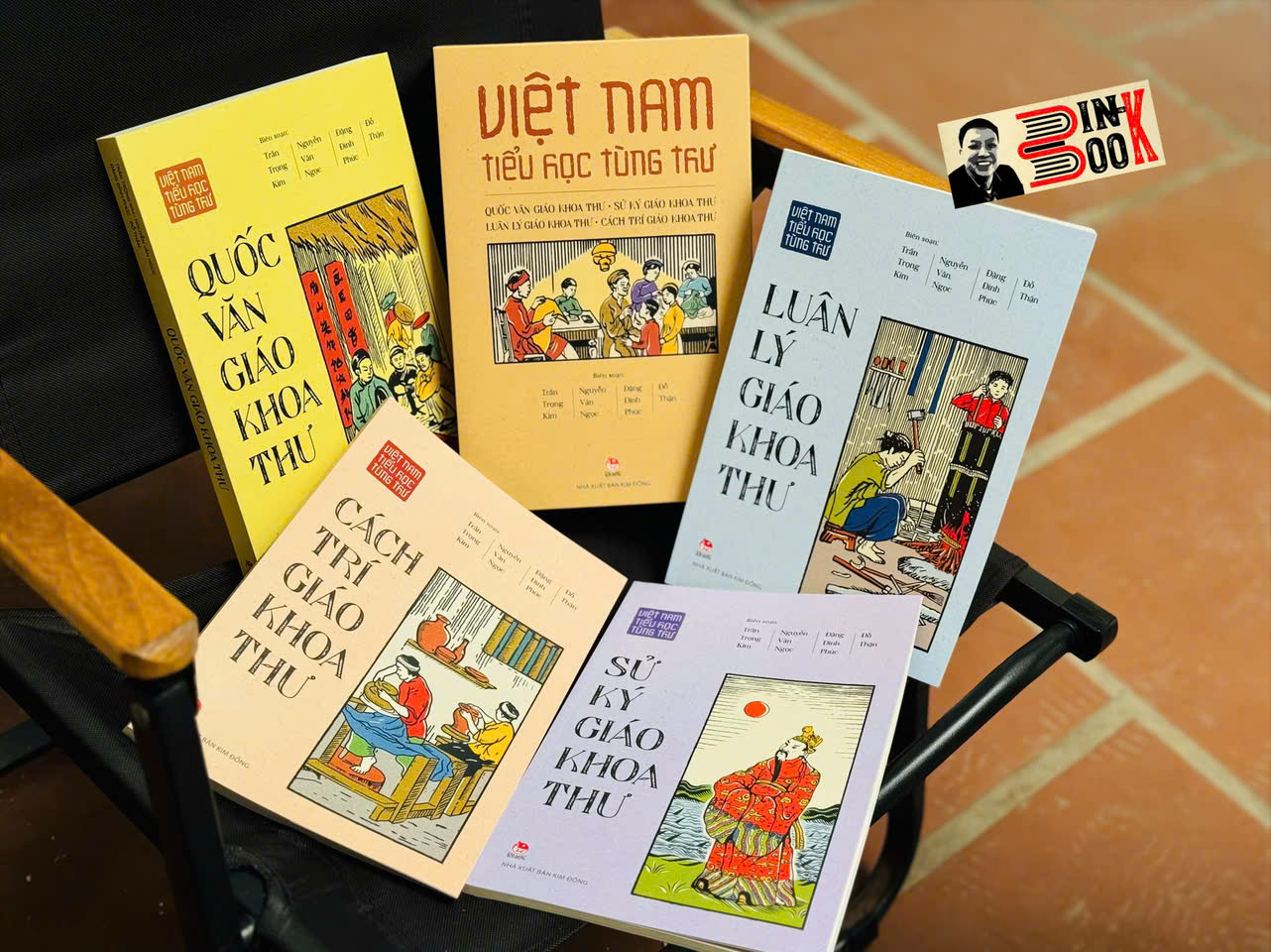 BOXSET VIỆT NAM TIỂU HỌC TÙNG THƯ: QUỐC VĂN GIÁO KHOA THƯ - SỬ KÝ GIÁO KHOA THƯ - LUÂN LÝ GIÁO KHOA THƯ - LUÂN LÝ GIÁO KHOA THƯ - NXB KIM ĐỒNG