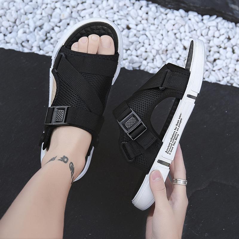 Sandal đế bệt phong cách mùa hè cho nam