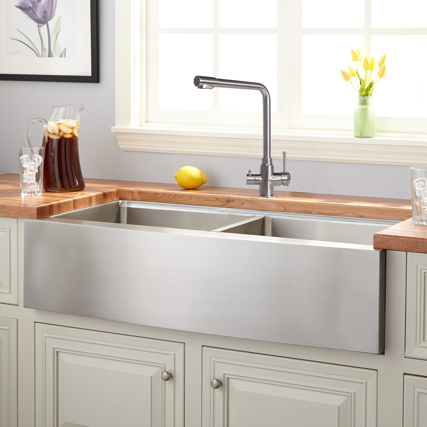 Bộ chậu rửa chén Apron sink và vòi rửa 3 đường nước RN44995