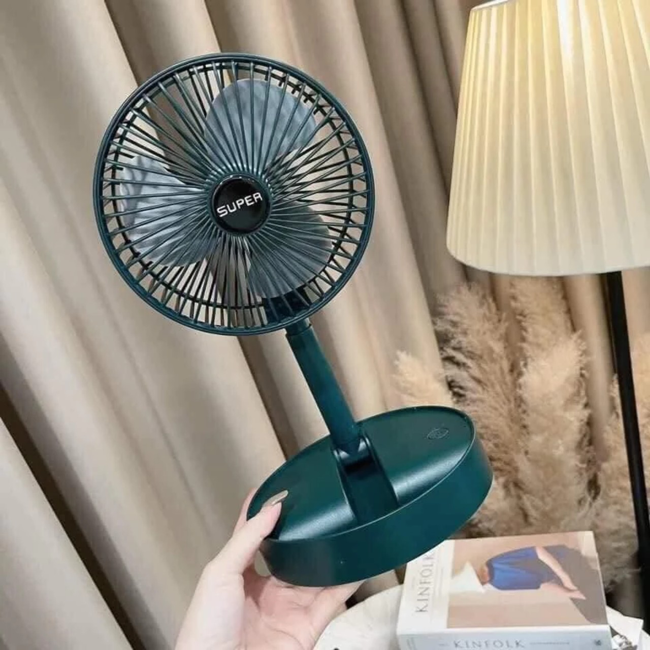 Quạjt Tích Điện Để Bàn Mijni Gấp Gọn: 3 Tốc Độ, Xoay 360 Độ, Pin Dung Lượng Lớn, ĐÈN TRANG TRÍ