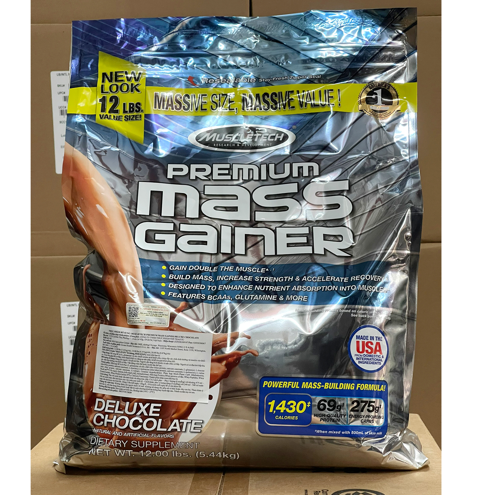 Combo Sữa tăng cân Premium Mass Gainer của Muscle Tech hương Chocolate bịch 5.4 kg &amp; Bình lắc 600 ml (Màu Ngẫu Nhiên)