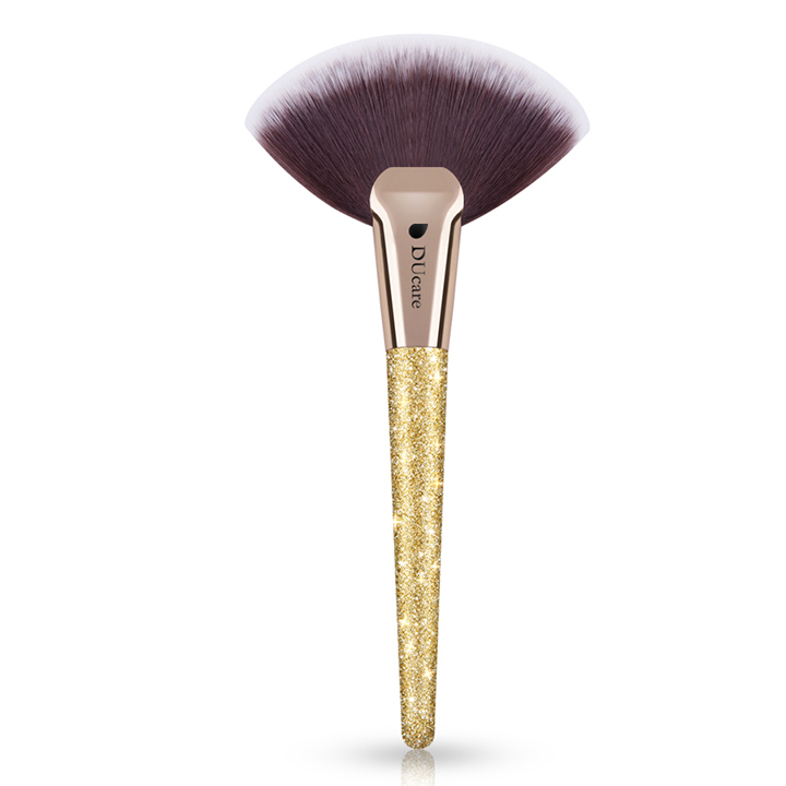 Cọ trang điểm DUcare 1 PC Fan Brush Highlighter