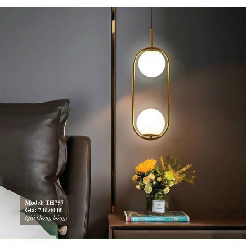 Đèn thả trang trí phong cách Bắc Âu thân vàng cầu đục D150