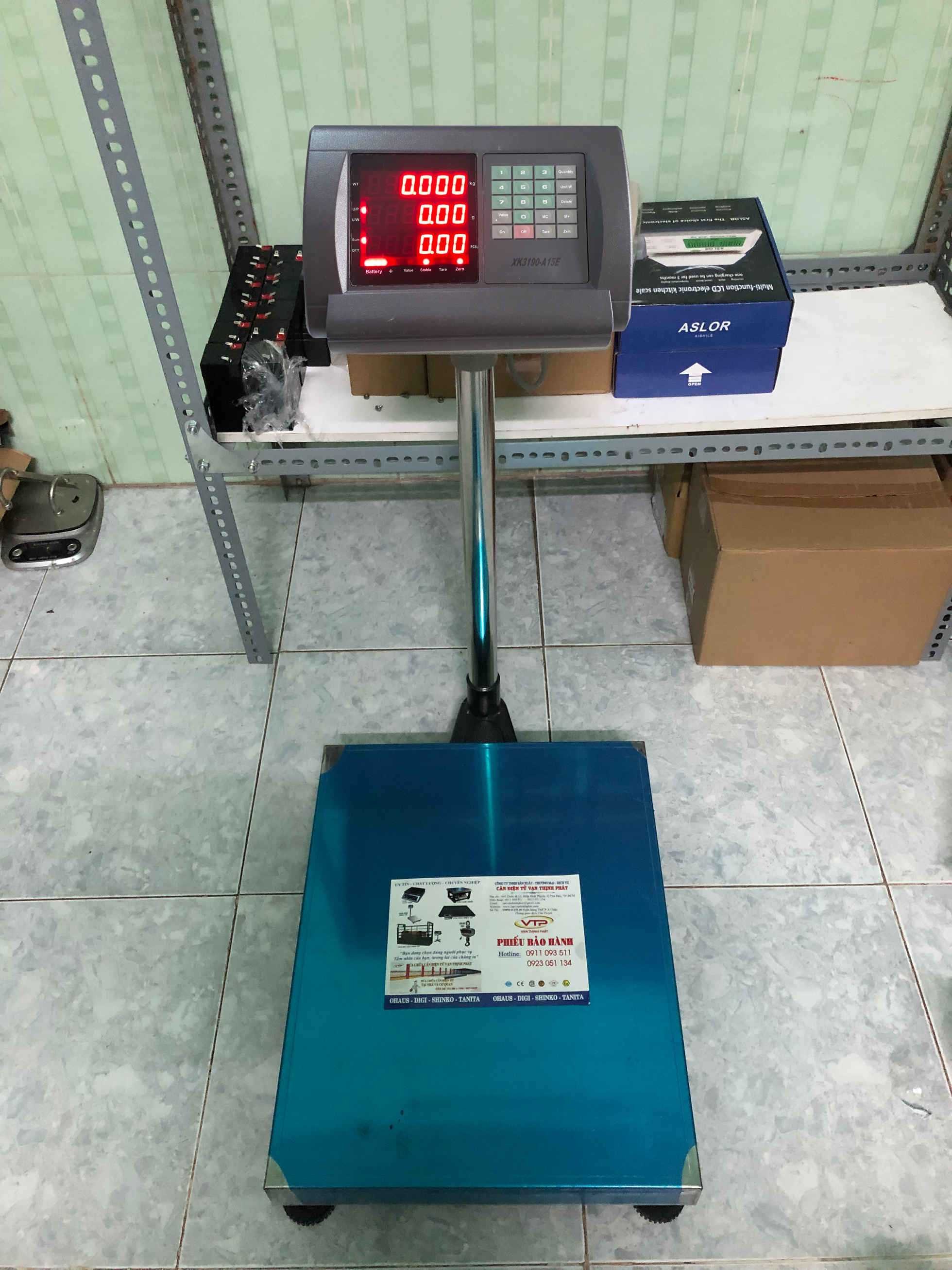 Cân Bàn Điện Tử A15E 250 kg