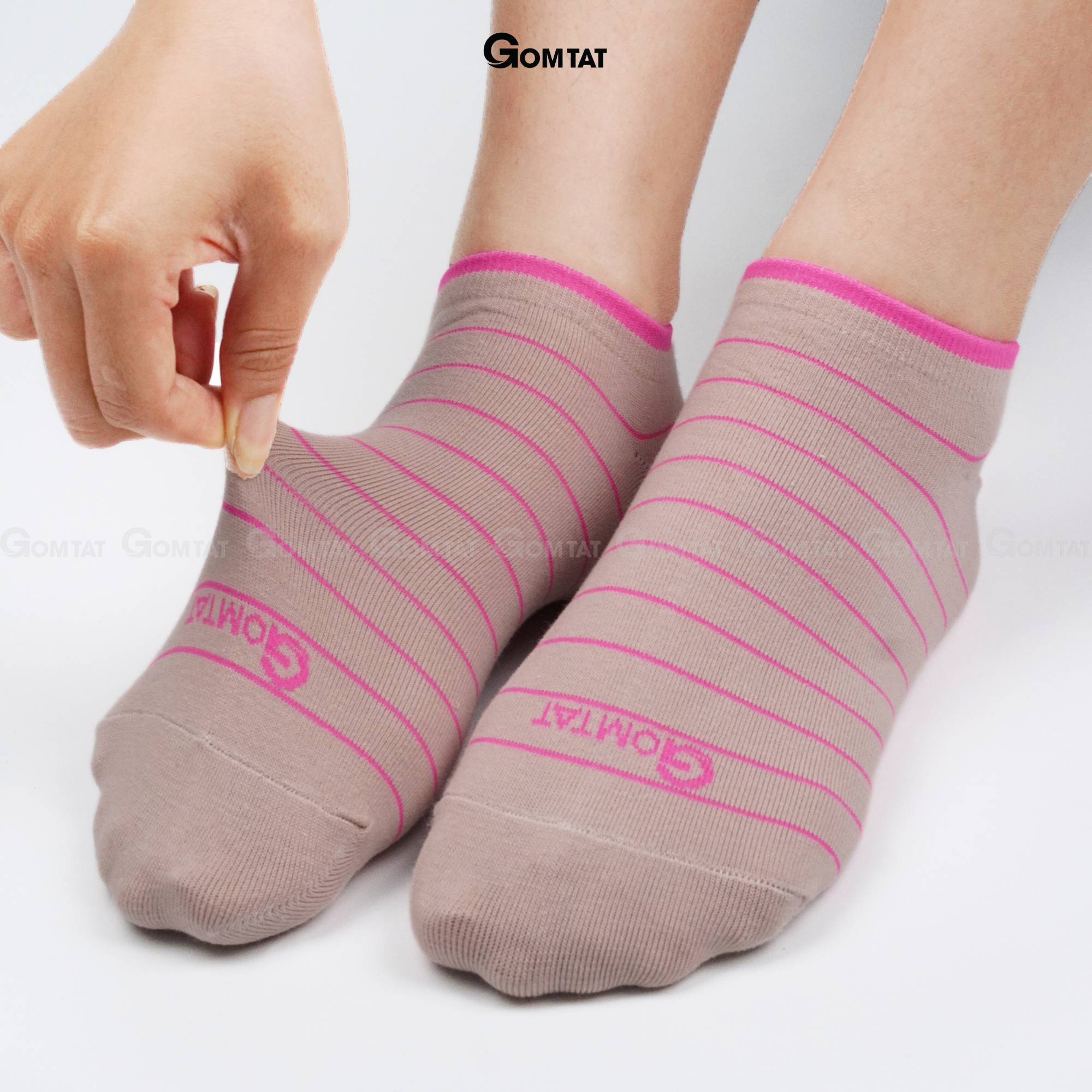 Tất Nữ cổ ngắn GOMTAT, Vớ Nữ họa tiết kẻ sọc với chất liệu cotton cao cấp - NUNGAN-VSTAR-501