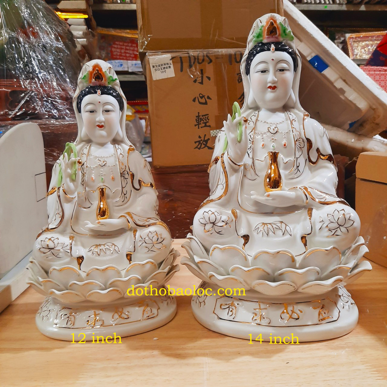Tượng Quan Âm gốm sứ trắng cao cấp ngồi trên đài sen 2 cỡ cao : 30cm và 34cm