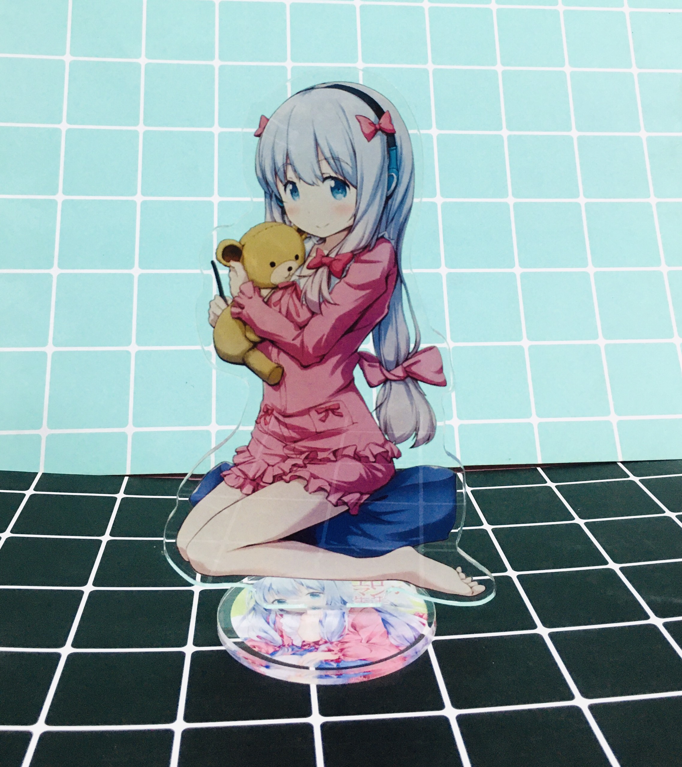 Standee tượng mica trong Sagiri Izumi