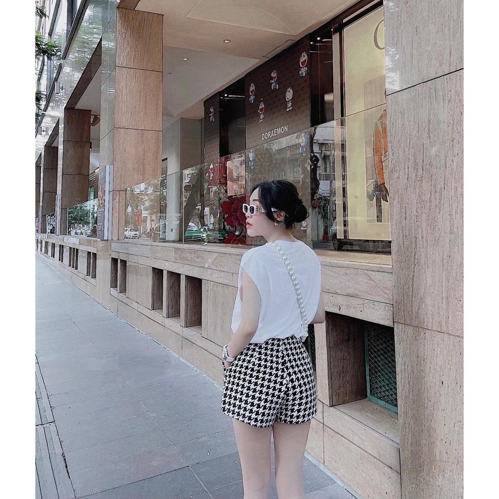 Bộ đồ váy kẻ caro áo cotton trắng năng động đi chơi đi làm