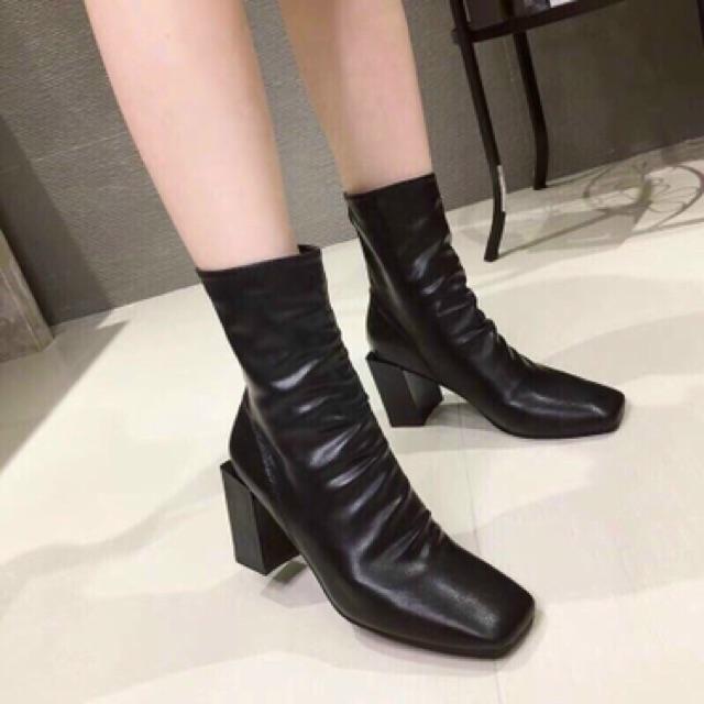 Boots Nữ kiểu dáng Hàn Quốc siêu đẹp