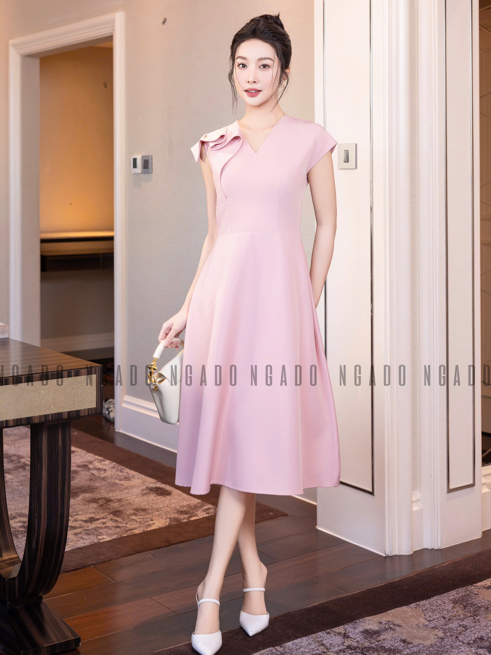 Đầm hồng xếp ly vai NGADO , đầm kiểu Nữ , đầm dự tiệc , công sở