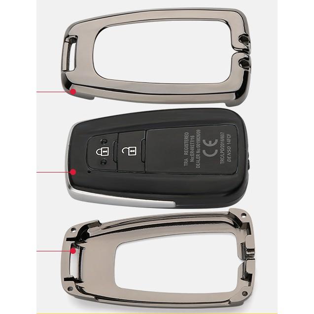 ỐP KHÓA DÀNH CHO XE TOYOTA CROSS, CAMRY 2019, 2020, 2021 HỢP KIM