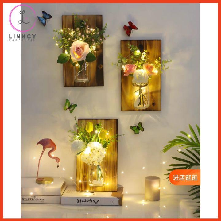Giỏ Hoa Treo Tường Dạng Bảng Gỗ Gắn Lọ Thủy Tinh Trồng Cây Cảnh Tặng Kèm Đèn Led Trang Trí Lung Linh