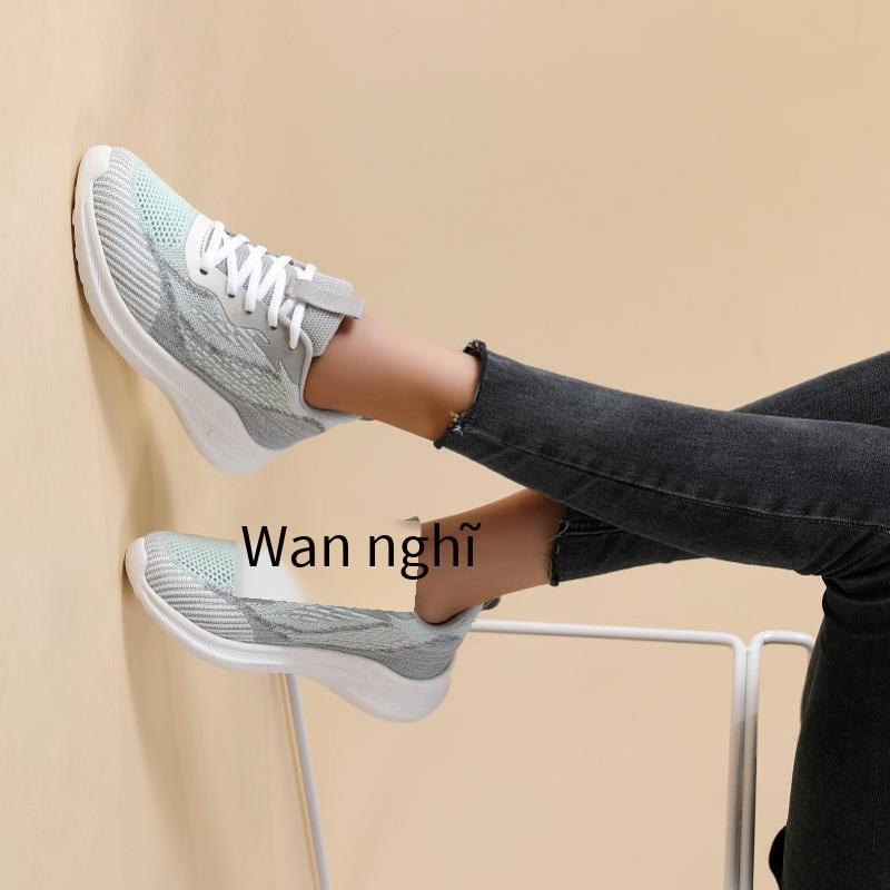 Đảm bảo chất lượng giày nữ giày lười đảm bảo chất lượng size lớn khử mùi couple giày nữ size lớn