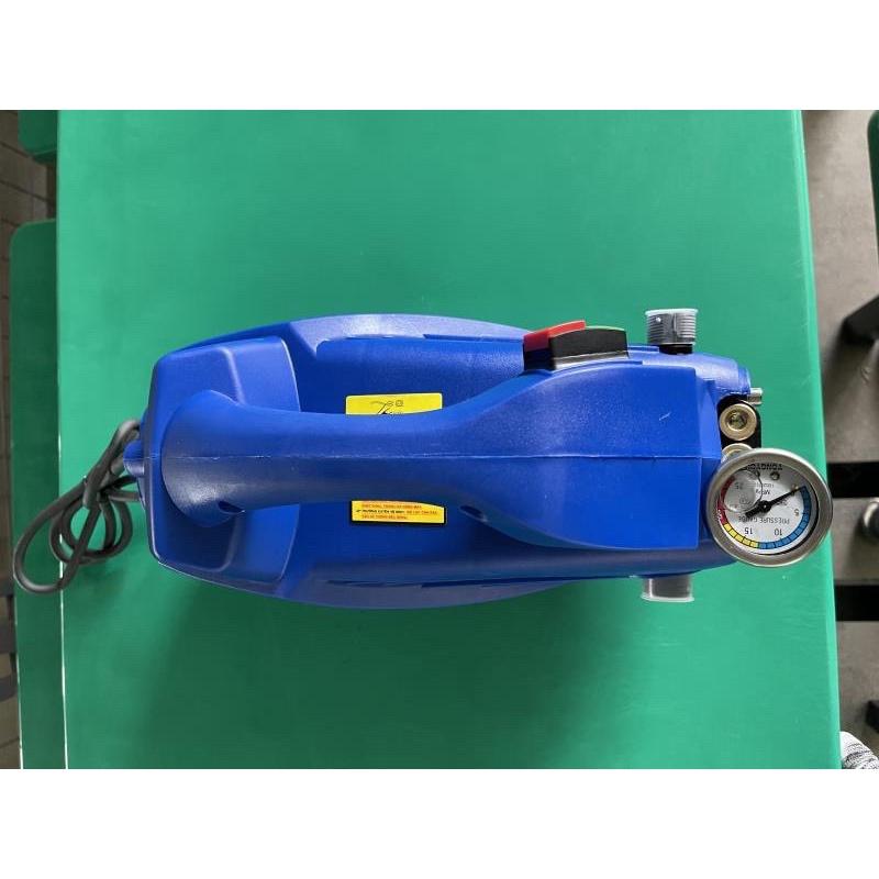 Máy xịt rửa xe motor đồng,công suất 1800W, áp lực 100 bar,8L/phút hiệu HTC1804